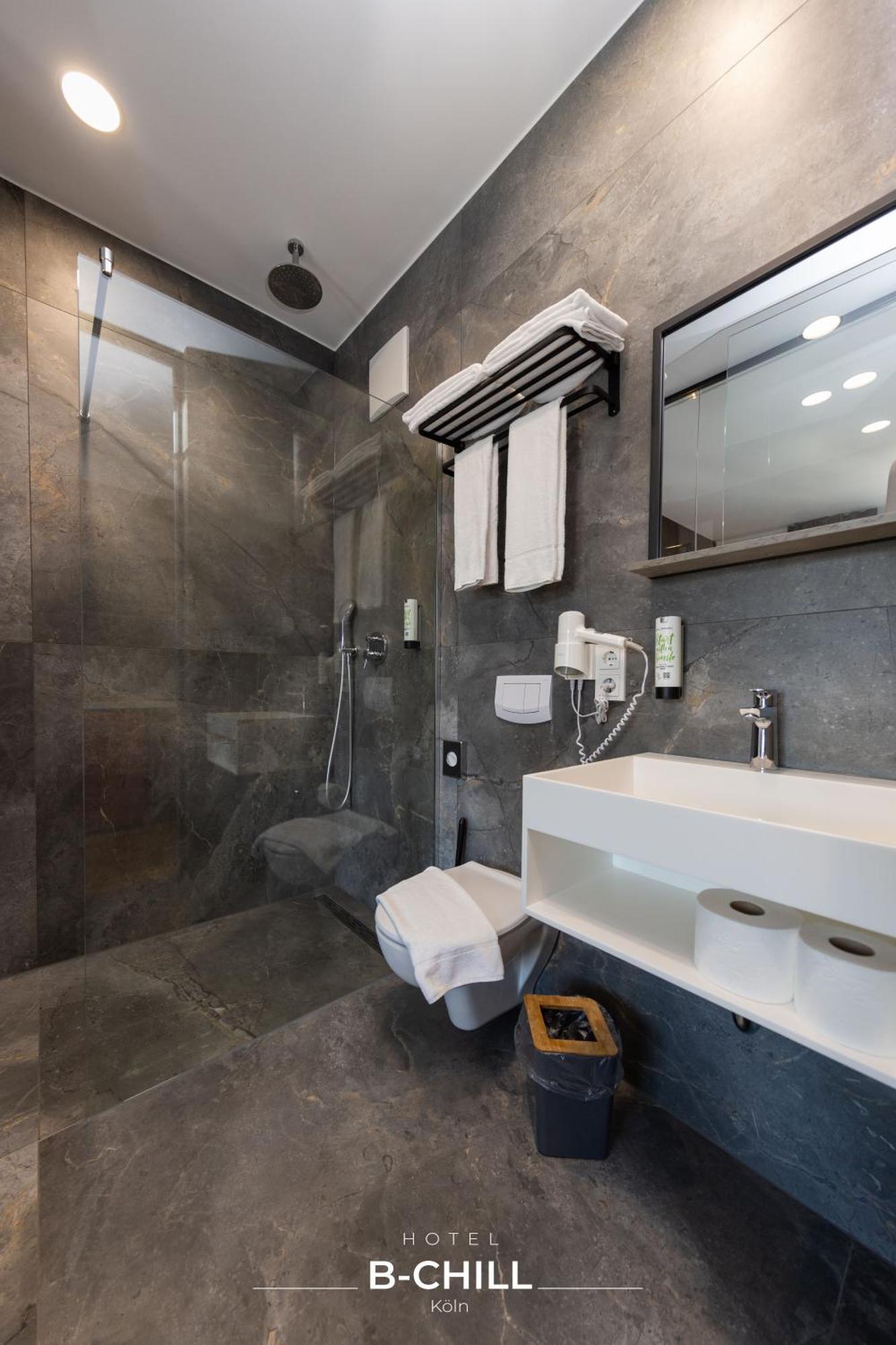 B-Chill Cologne Hotel Ngoại thất bức ảnh