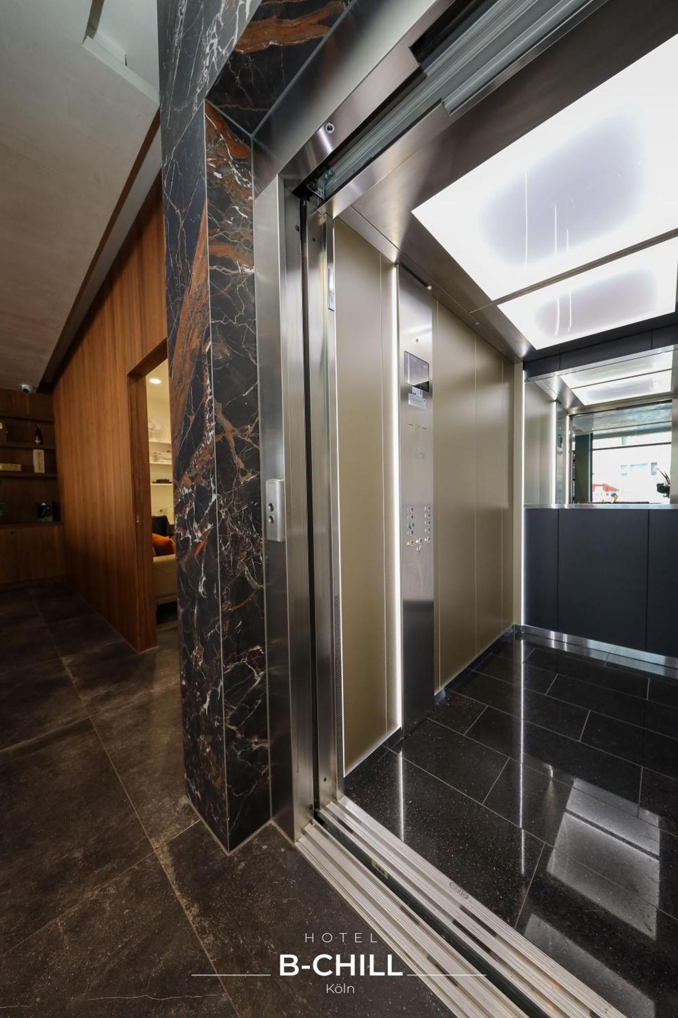 B-Chill Cologne Hotel Ngoại thất bức ảnh